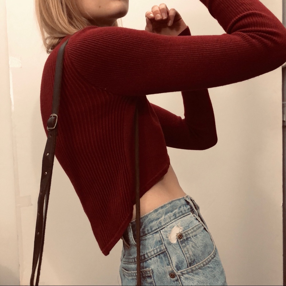 Silence noise SMALL burgundy crop sweater